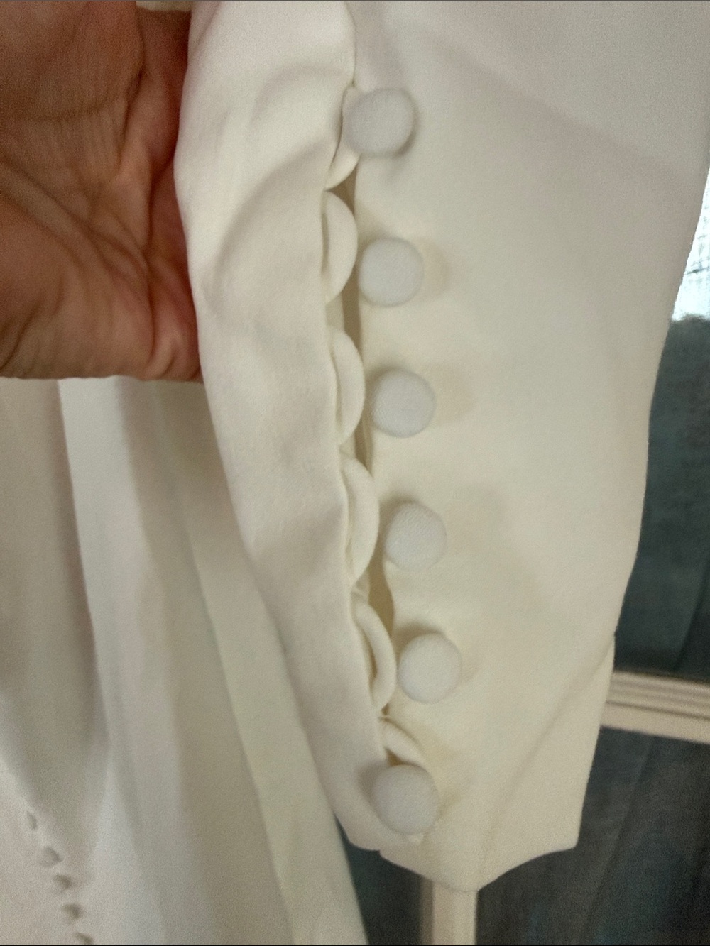 NWT DAVID'S BRIDAL COLLECTION
Off-the-Shoulder Button Back Crepe Wedding Dress - Picture 6 of 11